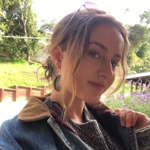 Meet your Posher, Jacqueline